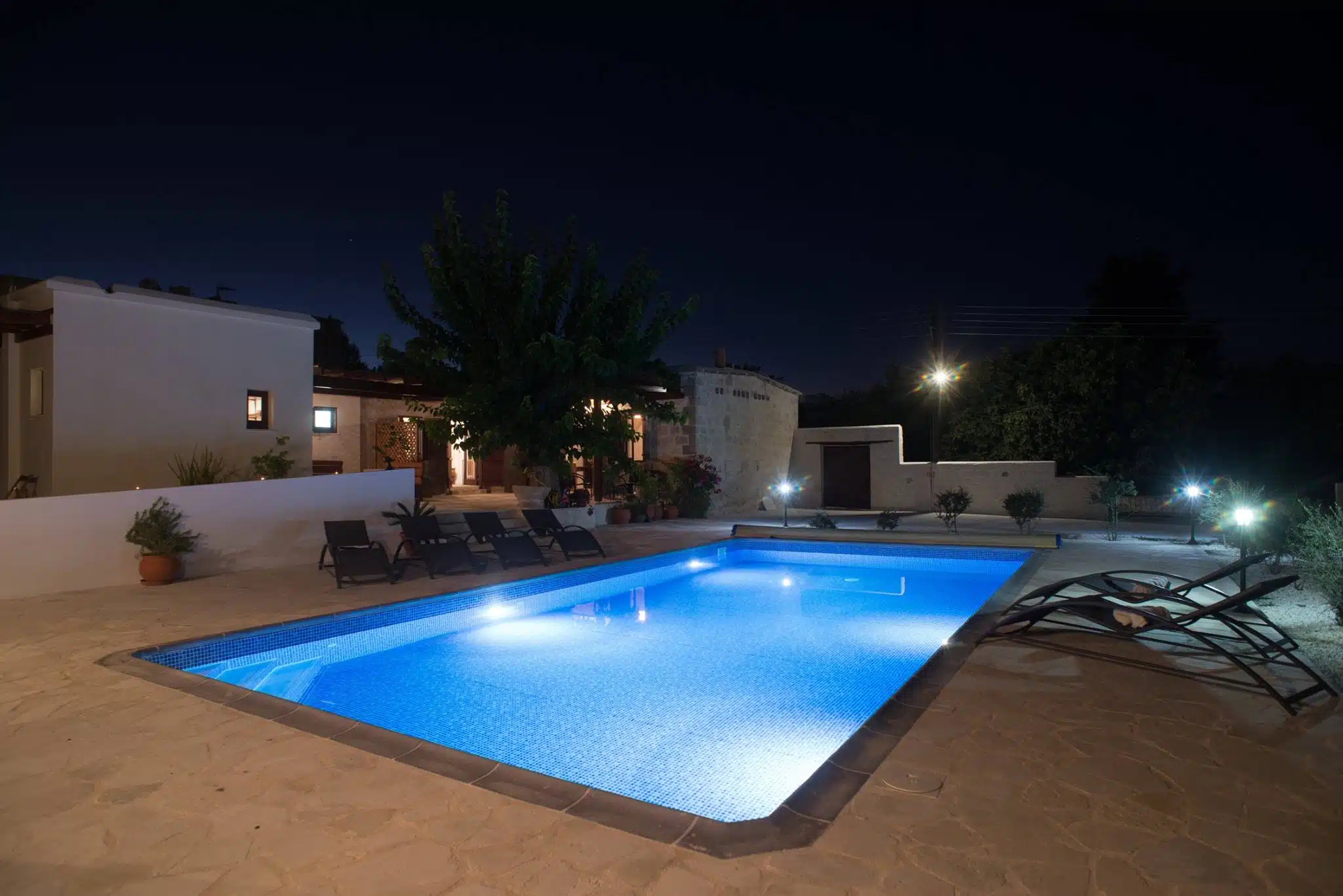 Chloe's House Exterior Pool